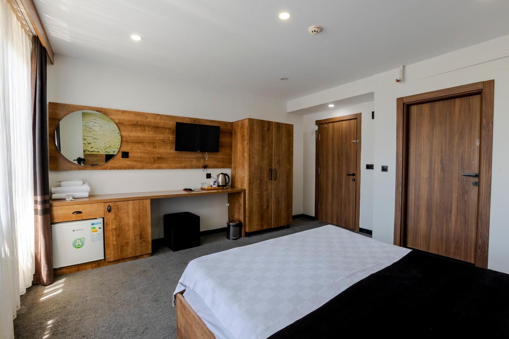 Acar Airport Hotel Arnavutkoy Esterno foto